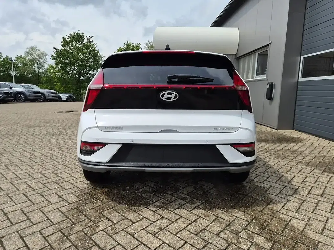 Hyundai BAYON - Thumbnail 2