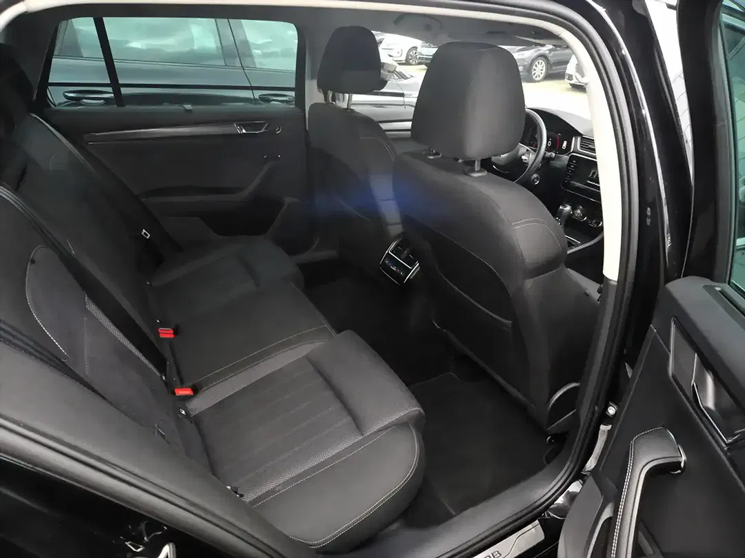 Skoda Superb - Thumbnail 10