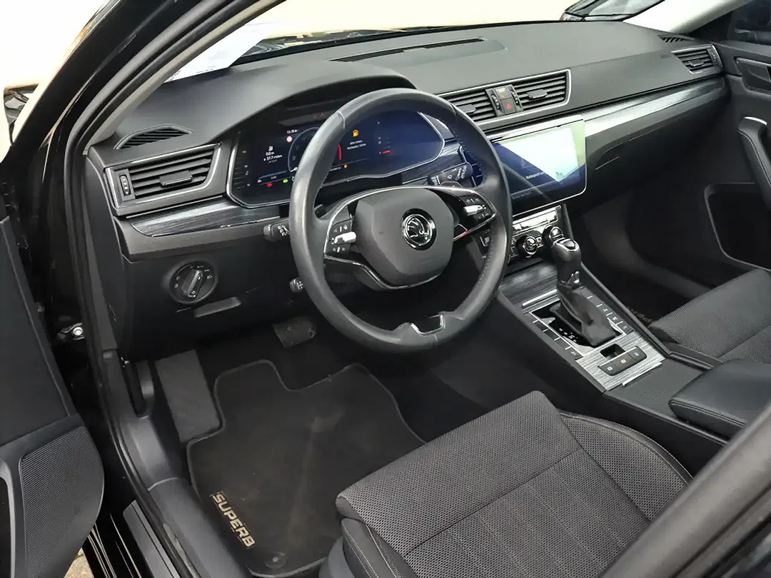 Skoda Superb - Thumbnail 12