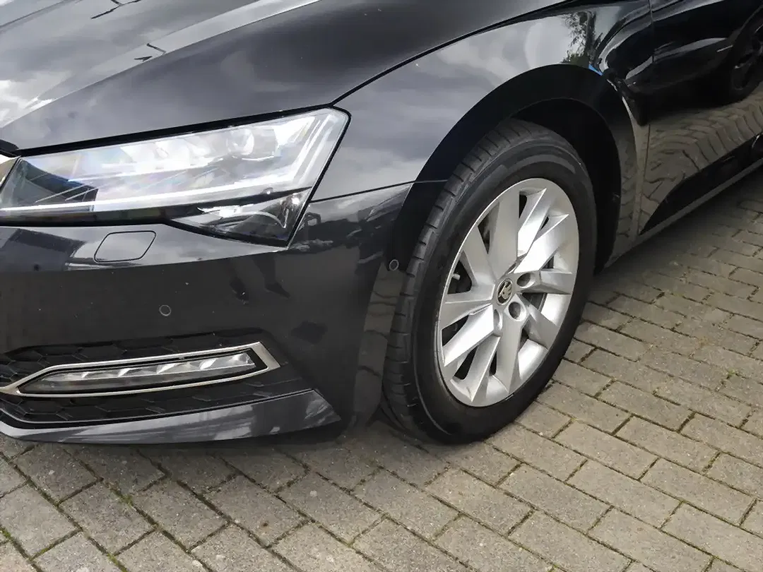 Skoda Superb - Thumbnail 5