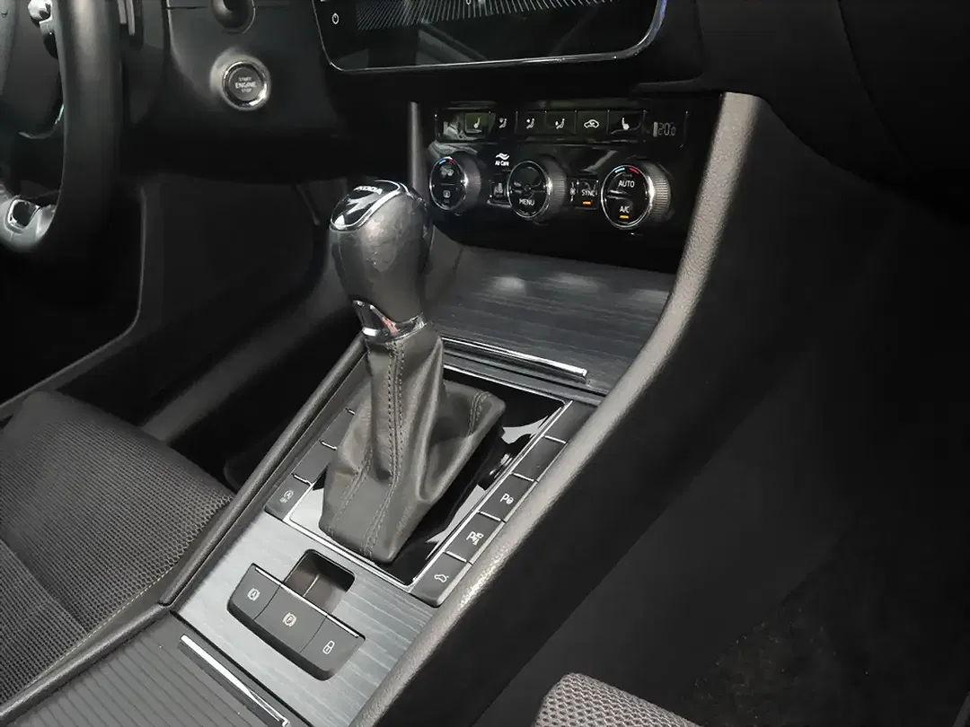 Skoda Superb - Thumbnail 8