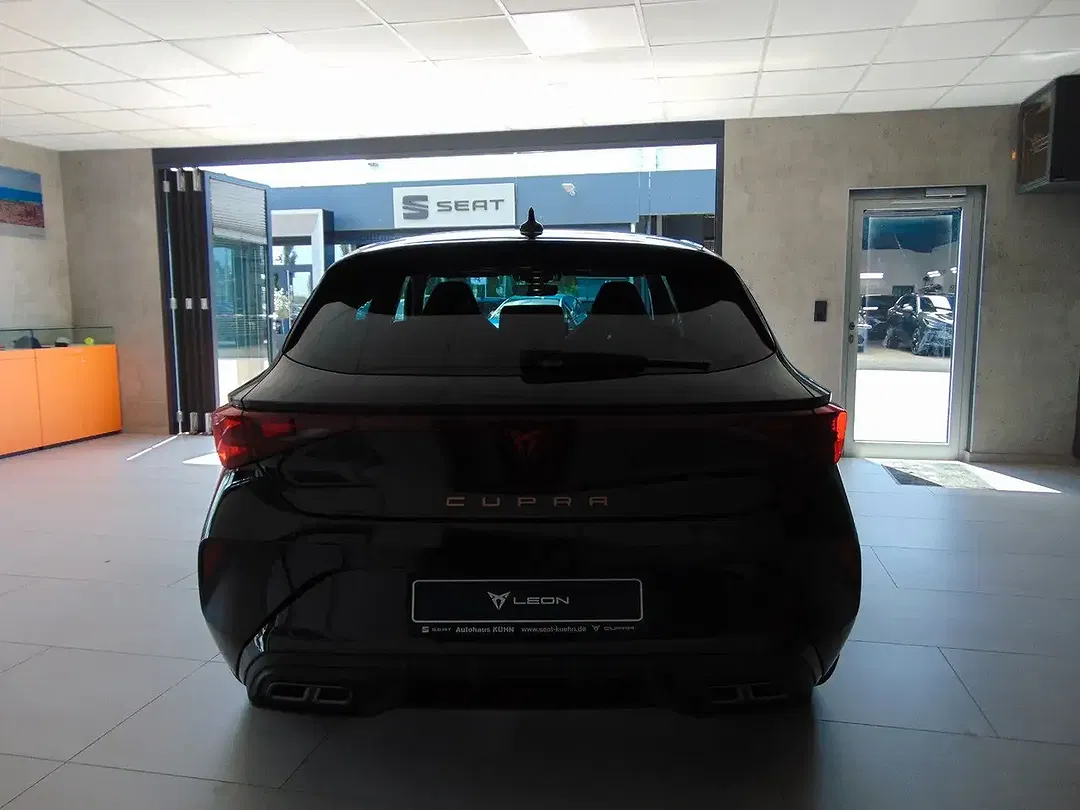 CUPRA Leon - Thumbnail 4