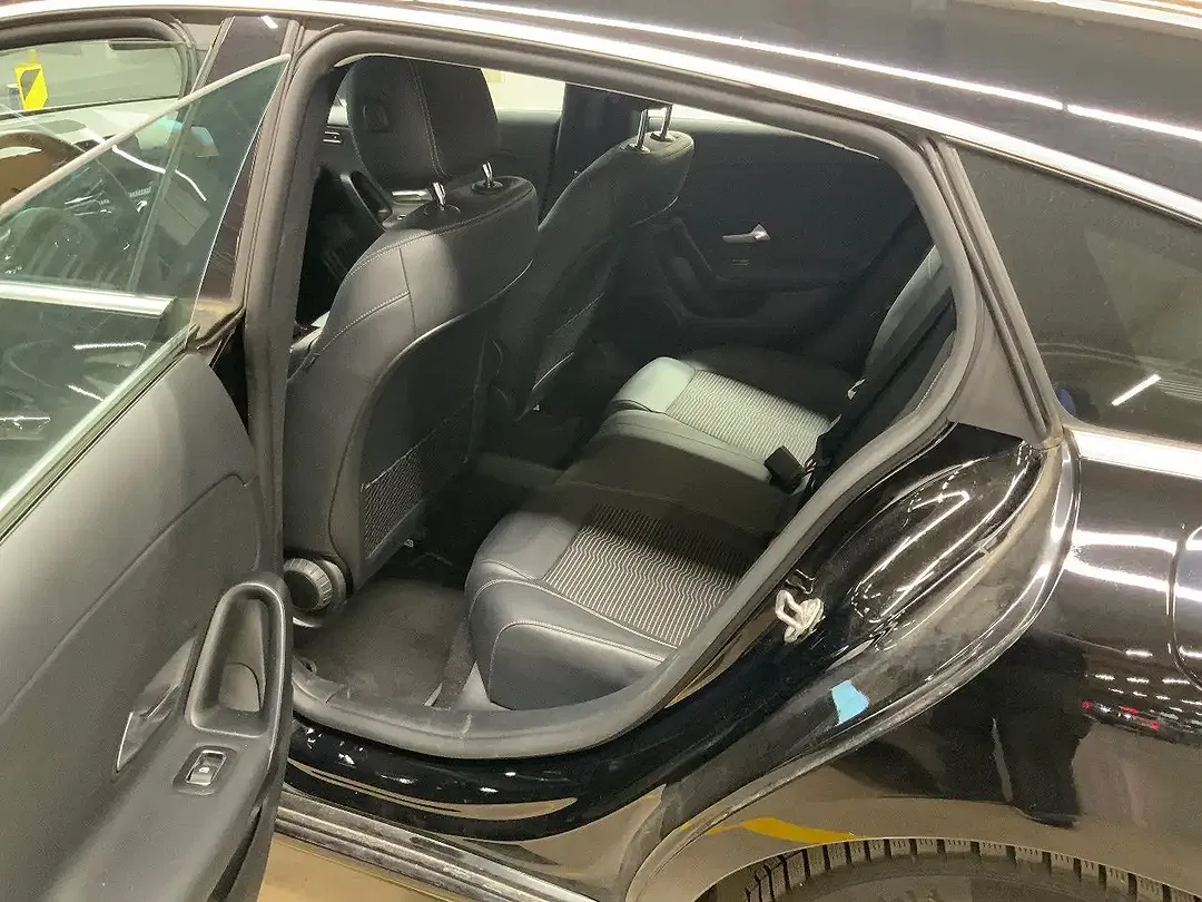 Mercedes-Benz CLA 250 - Thumbnail 6