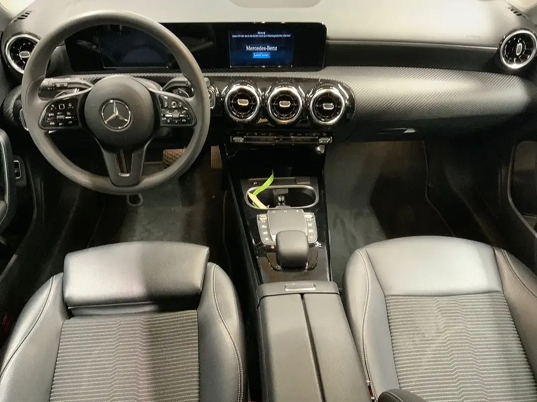 Mercedes-Benz CLA 250 - Thumbnail 3