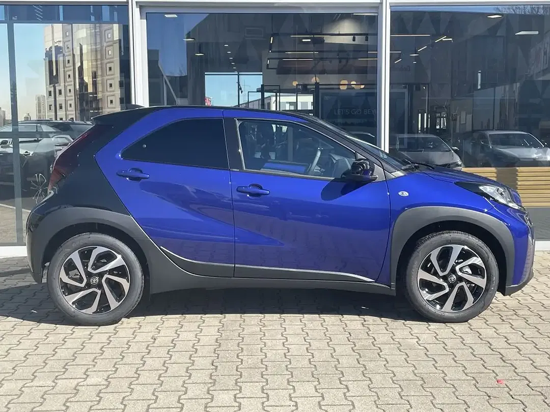 Toyota Aygo X - Thumbnail 3