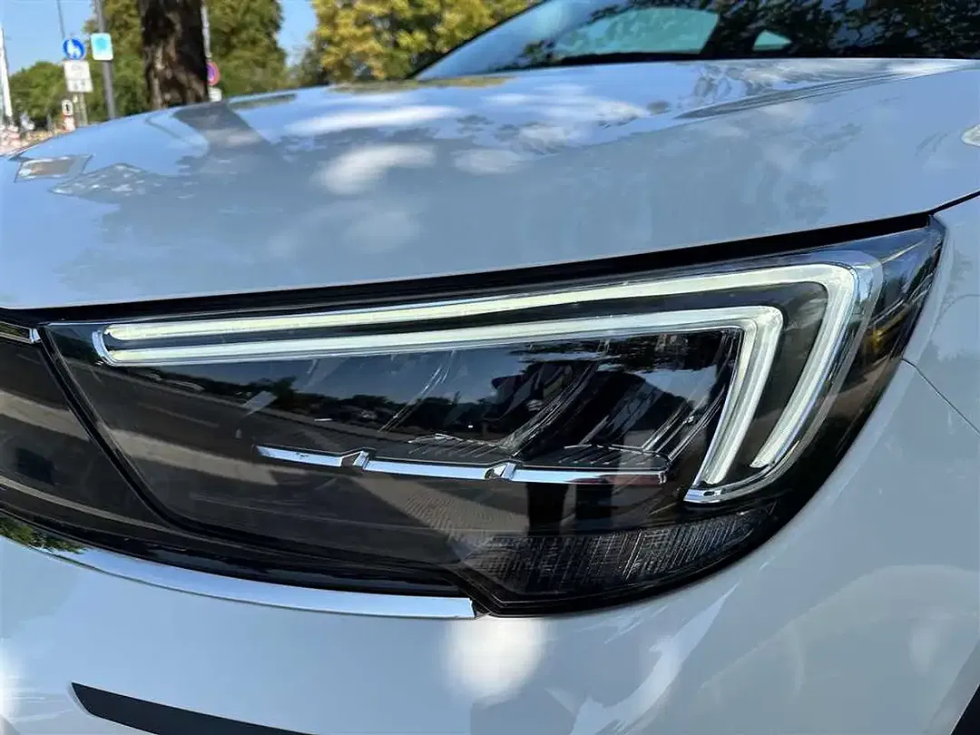 Opel Crossland X - Thumbnail 7