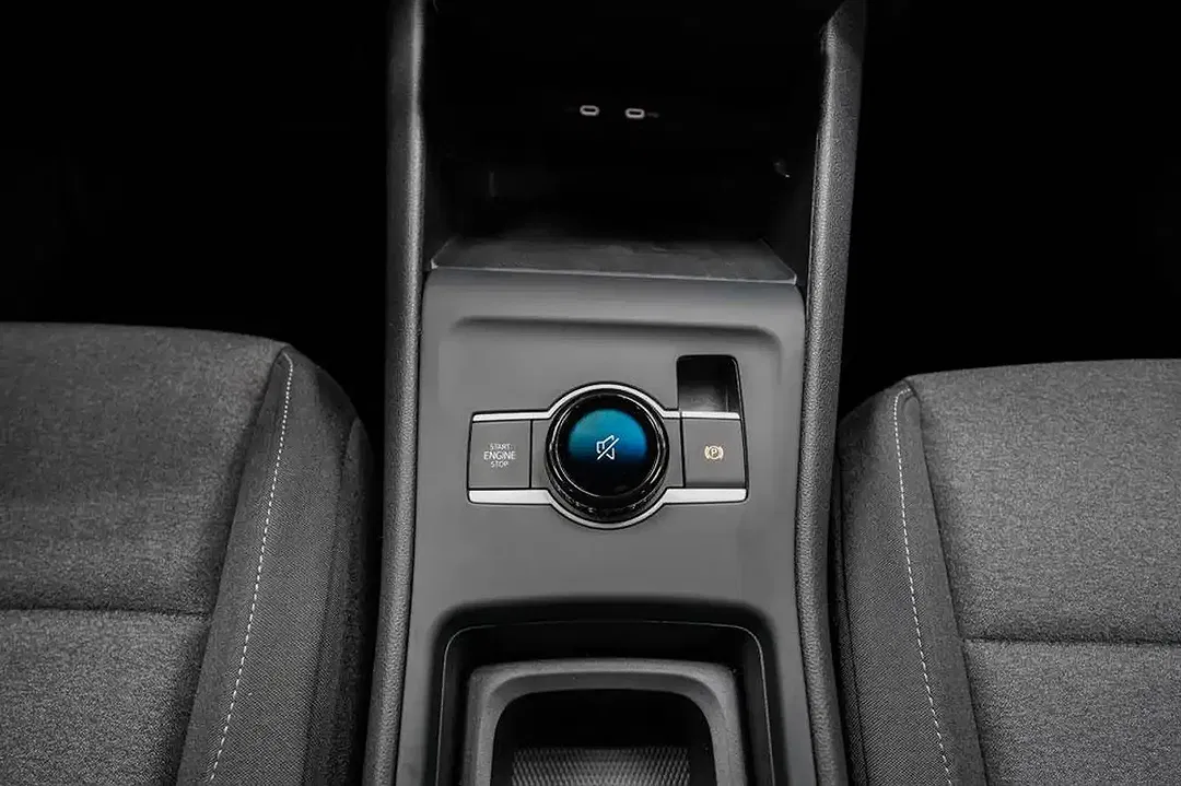 Volkswagen Tiguan - Thumbnail 8