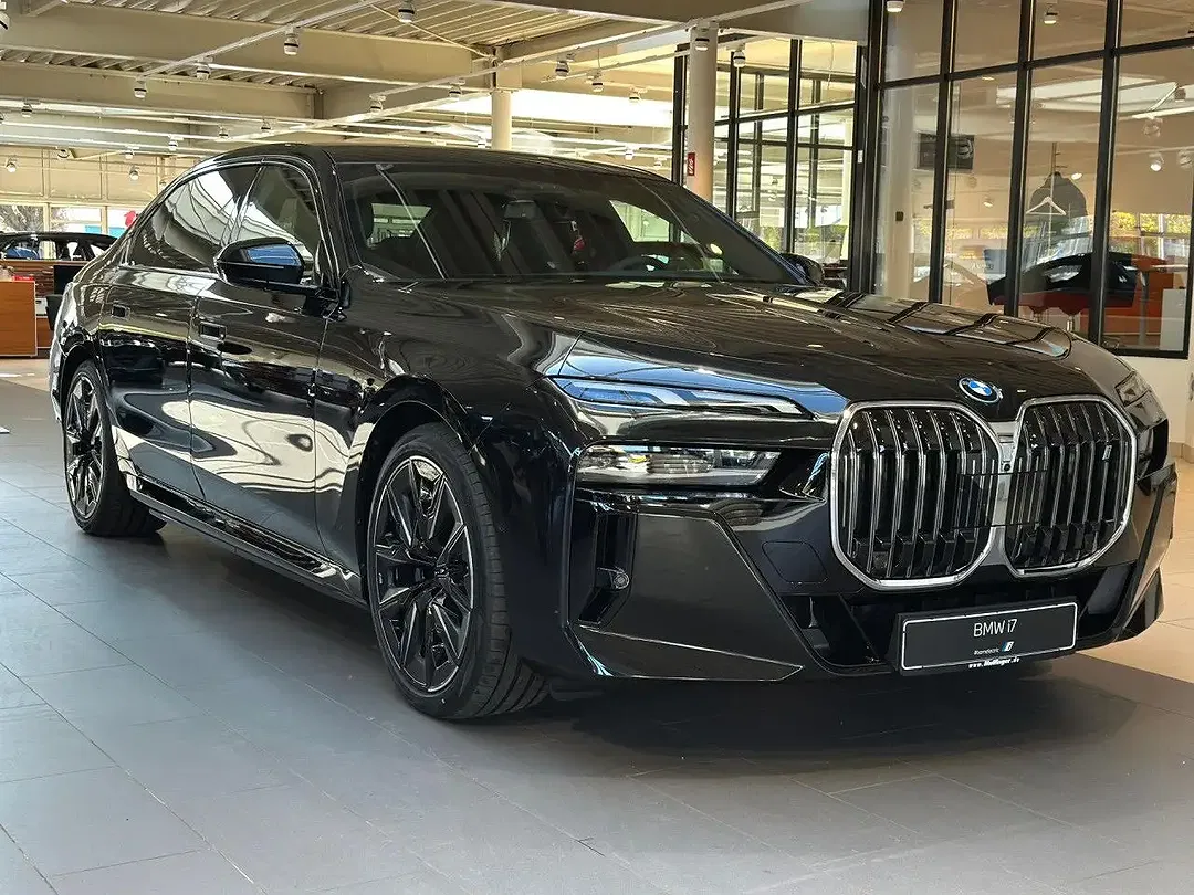 BMW i7 M Sport - foto 1