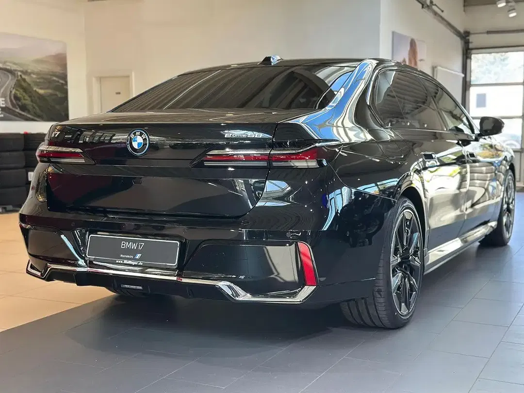 BMW i7 M Sport - foto 2