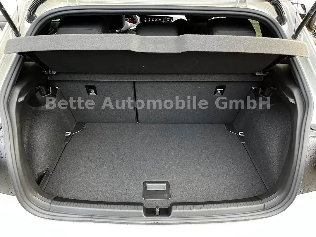 Volkswagen Polo - Thumbnail 11