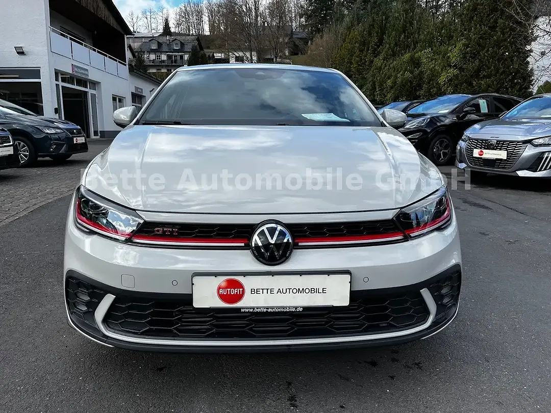 Volkswagen Polo - Thumbnail 4