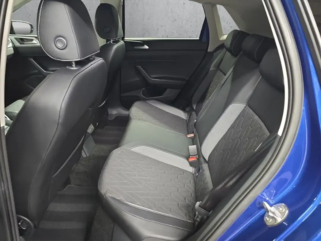 Volkswagen Polo - Thumbnail 9