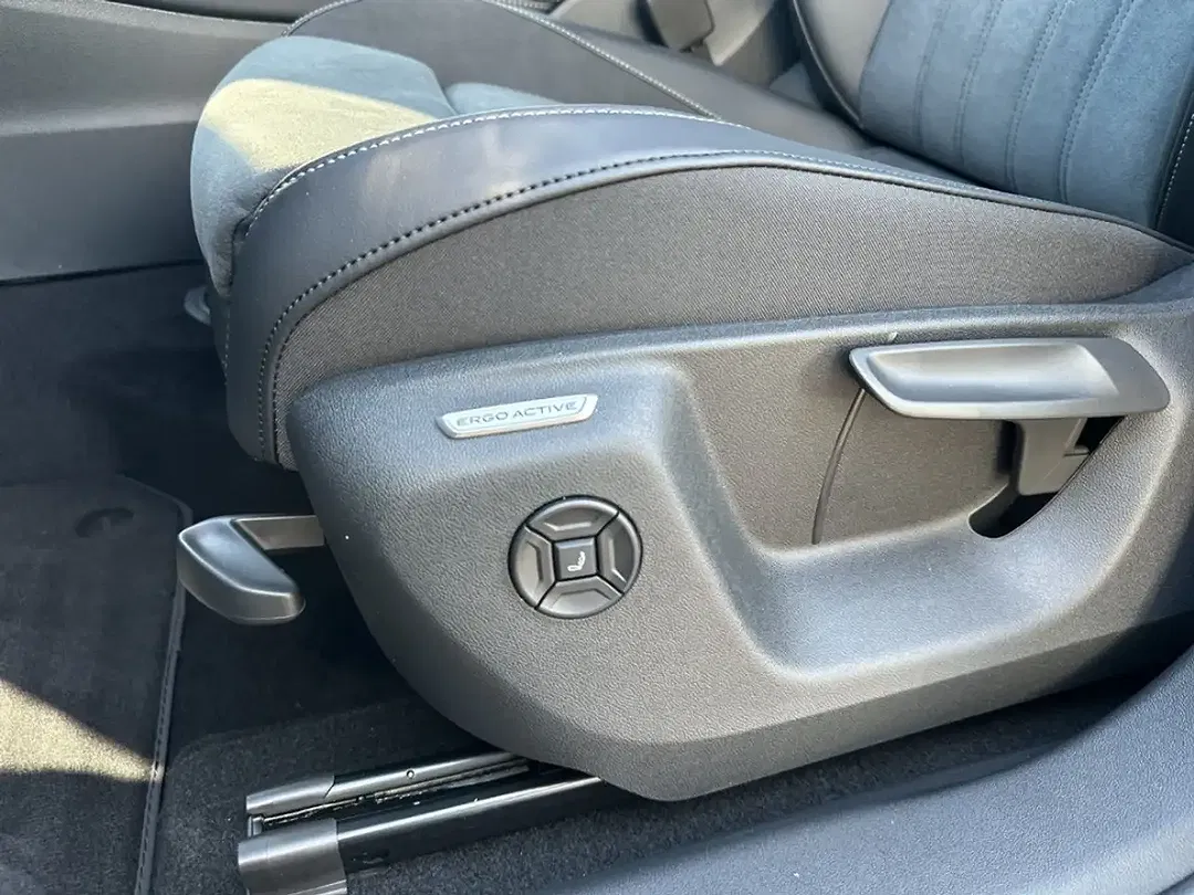 Volkswagen Tiguan - Thumbnail 11