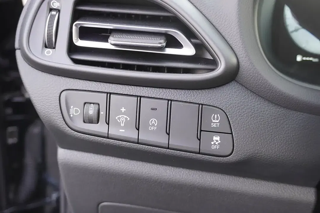 Hyundai i30 - Thumbnail 13
