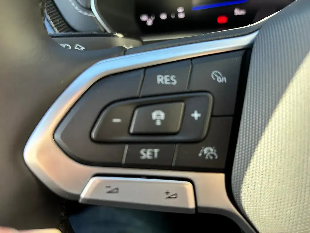 Volkswagen T-Cross - Thumbnail 9