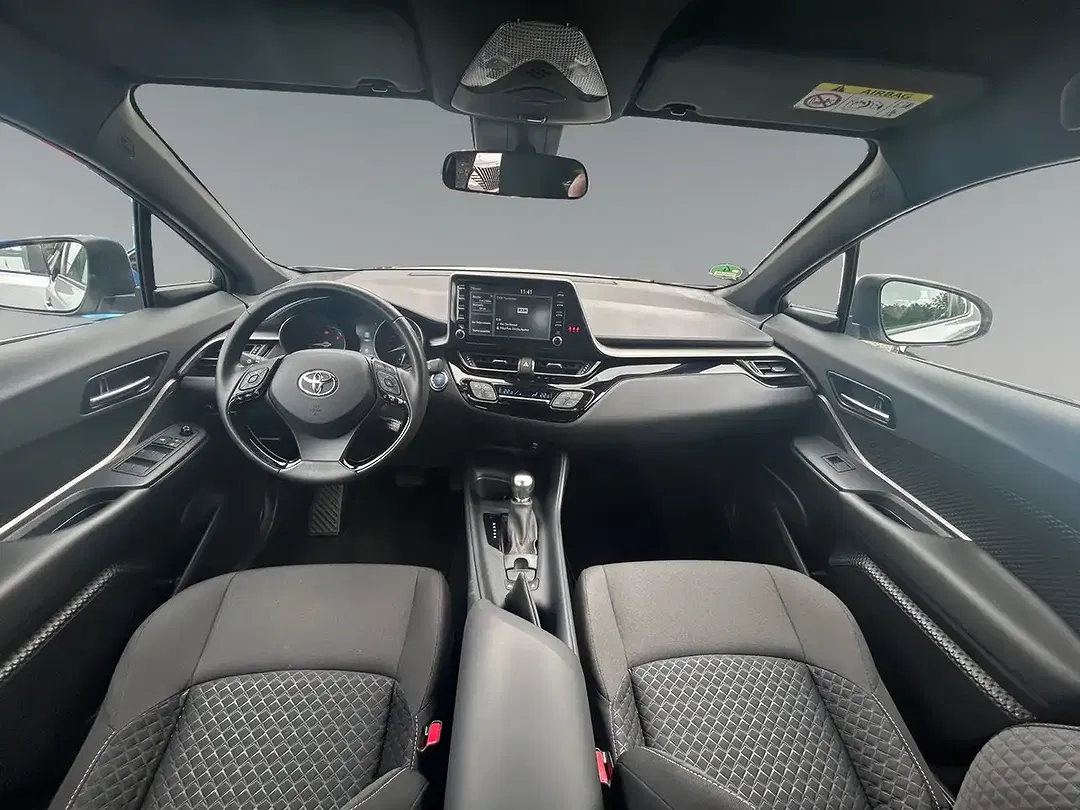 Toyota C-HR - Thumbnail 10