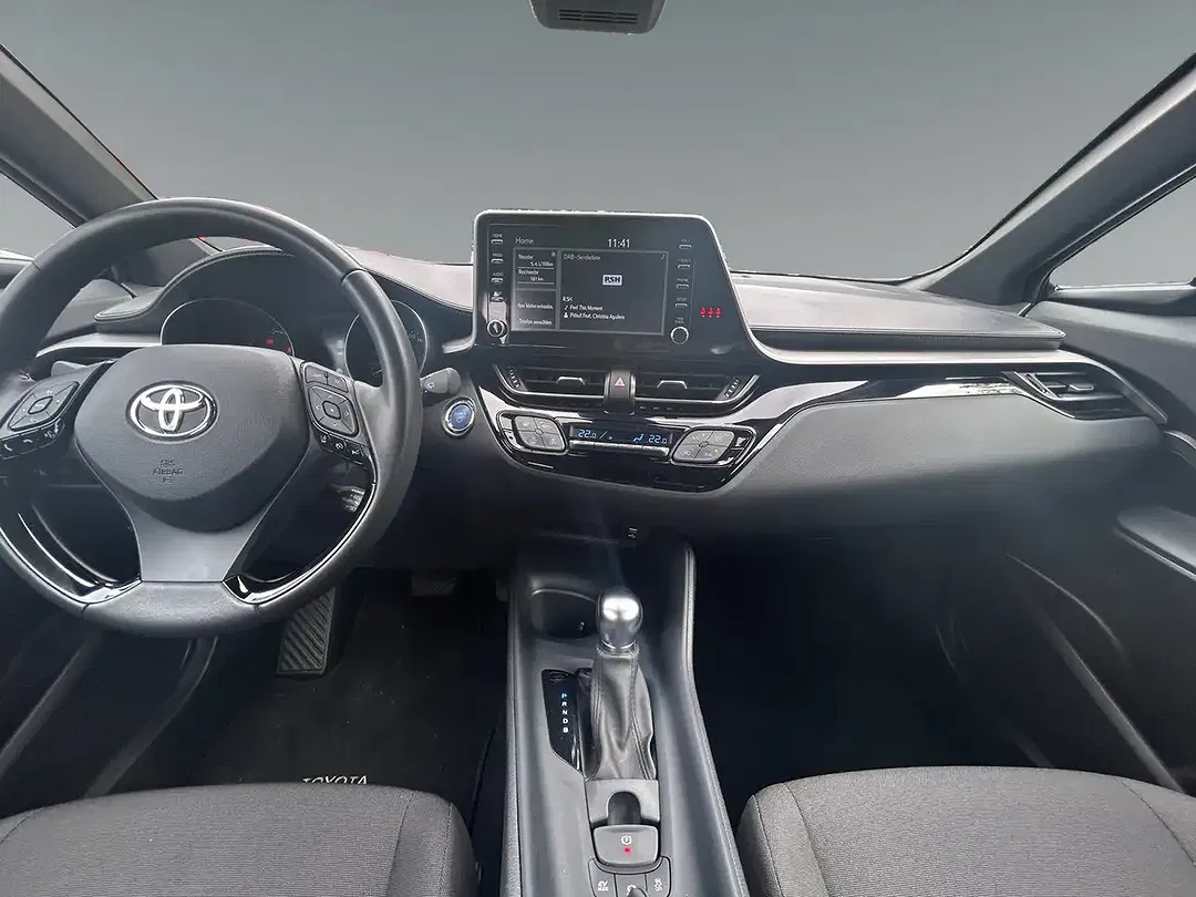 Toyota C-HR - Thumbnail 11