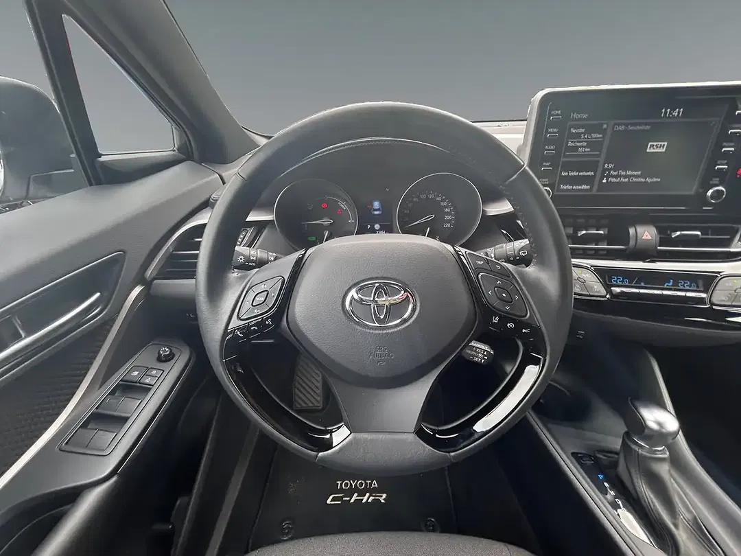 Toyota C-HR - Thumbnail 12