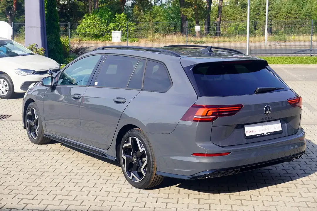 Volkswagen Golf - Thumbnail 6