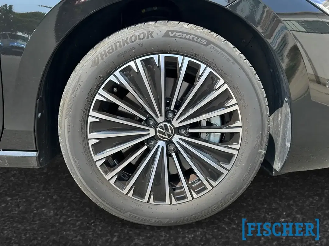 Volkswagen Passat - Thumbnail 7
