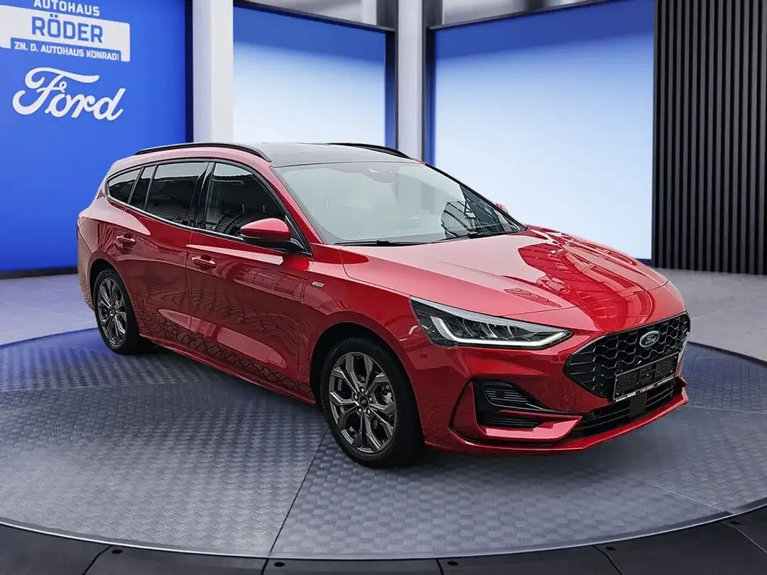 Ford Focus - Thumbnail 17
