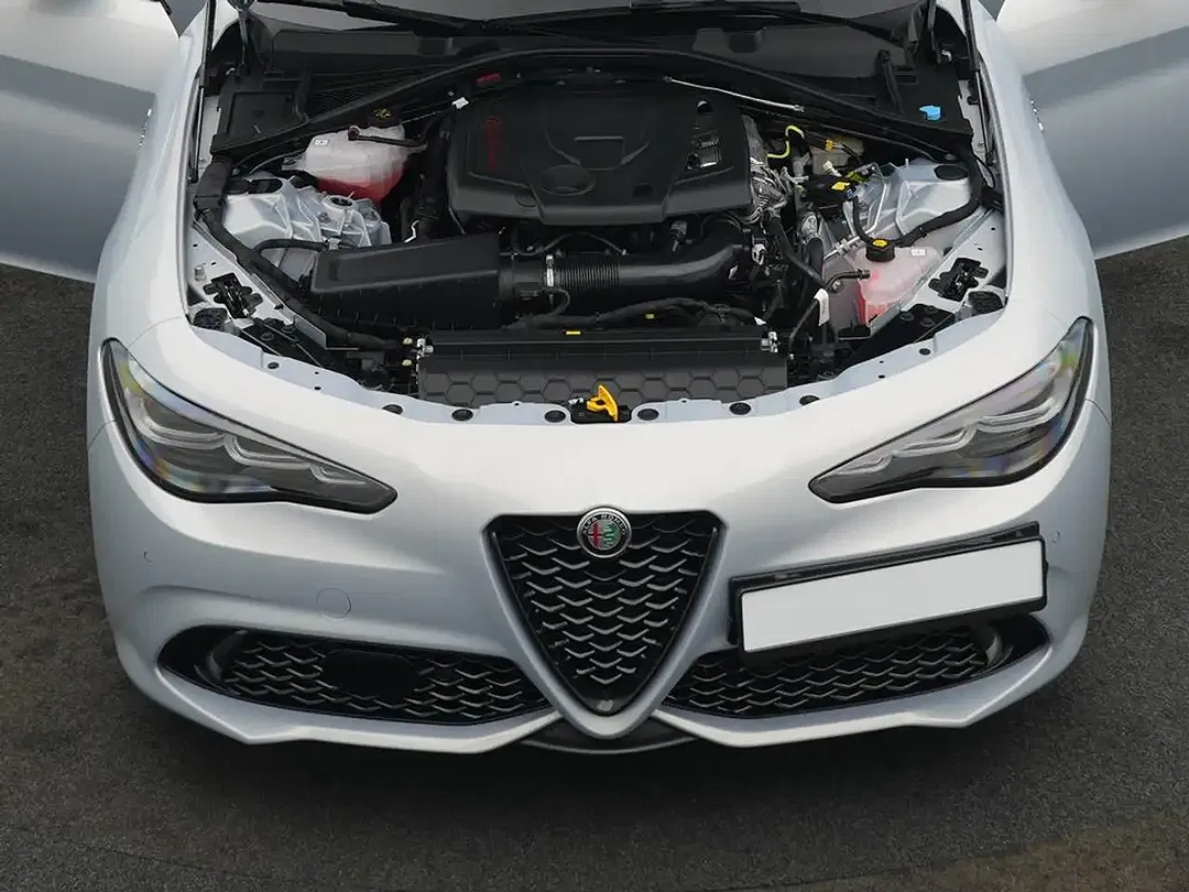 Alfa Romeo Giulia - Thumbnail 4