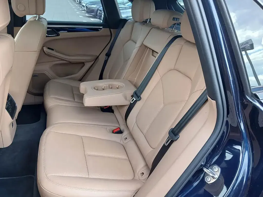 Porsche Macan - Thumbnail 8