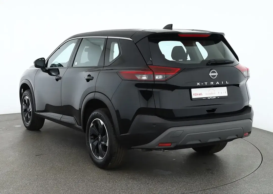 Nissan X-Trail - Thumbnail 2