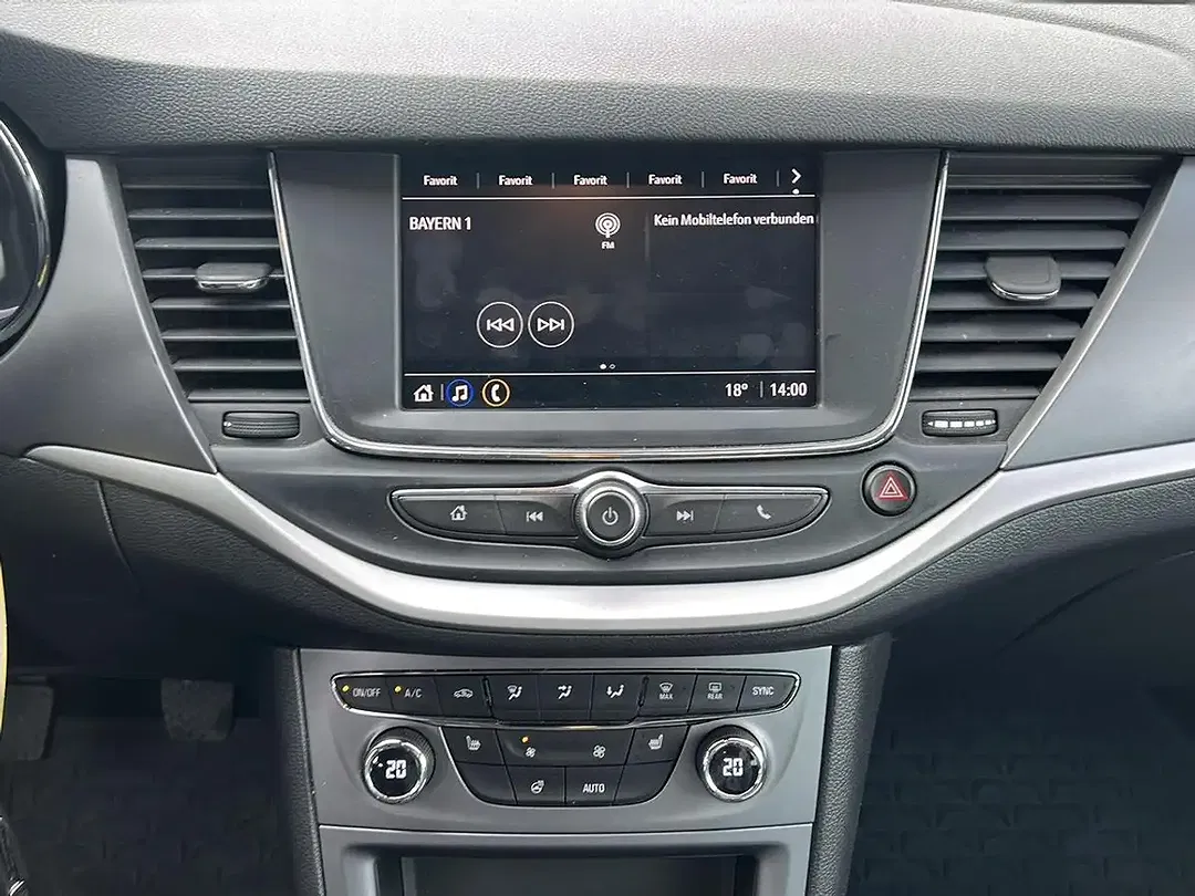 Opel Astra 1.2 Turbo Edition - foto 6