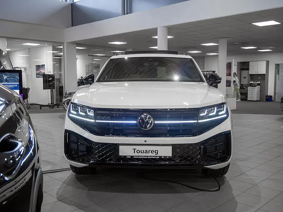 Volkswagen Touareg - Thumbnail 2