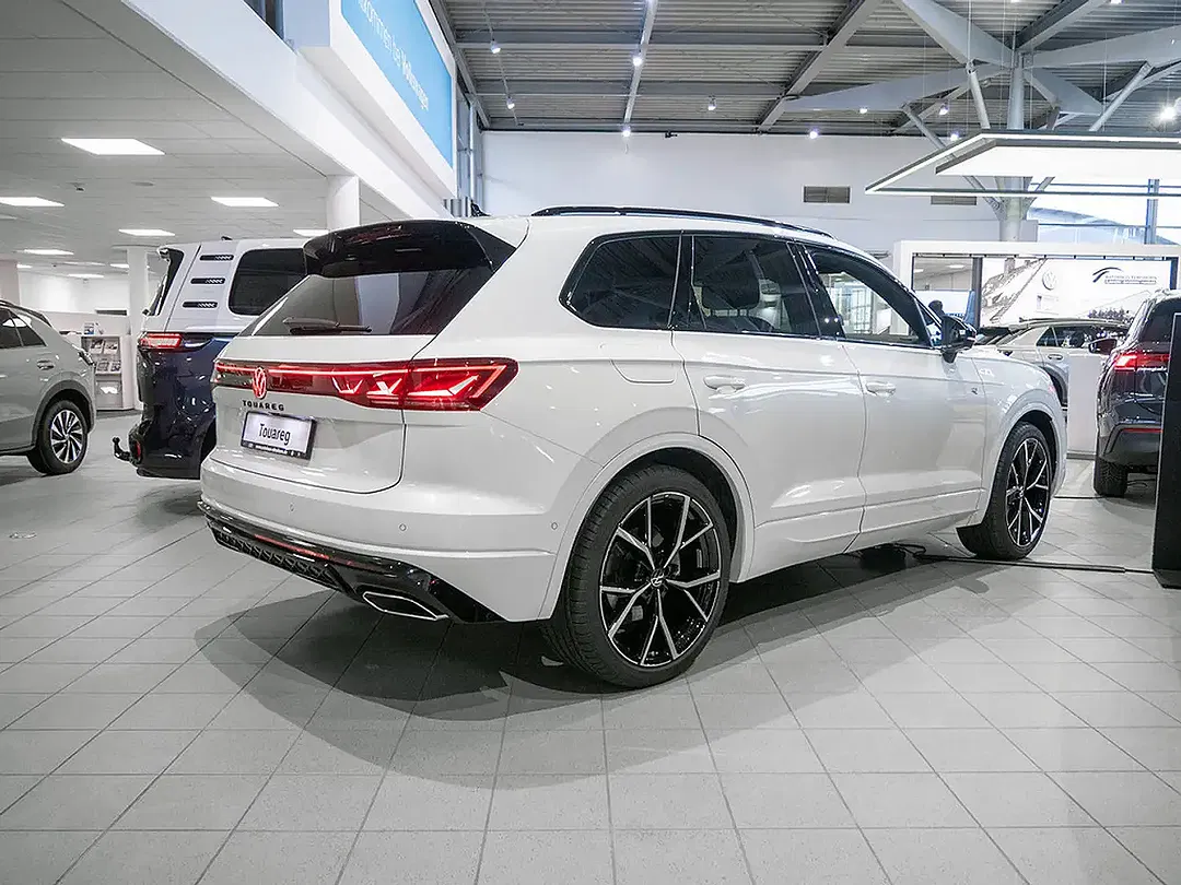 Volkswagen Touareg - Thumbnail 4
