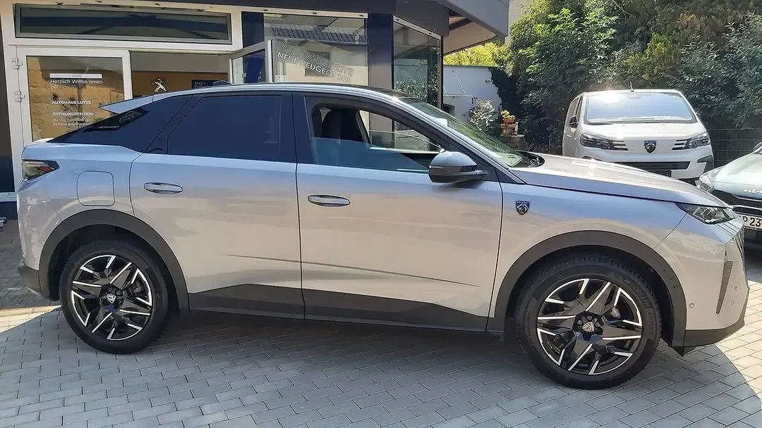 Peugeot 3008 145 Hybrid - foto 2