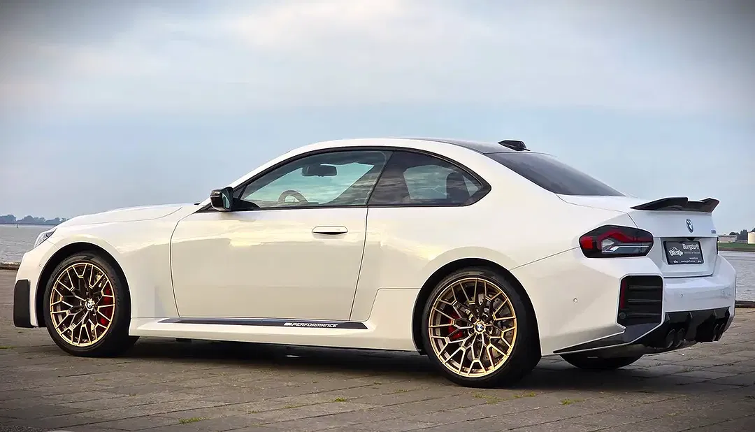 BMW M2 - foto 2