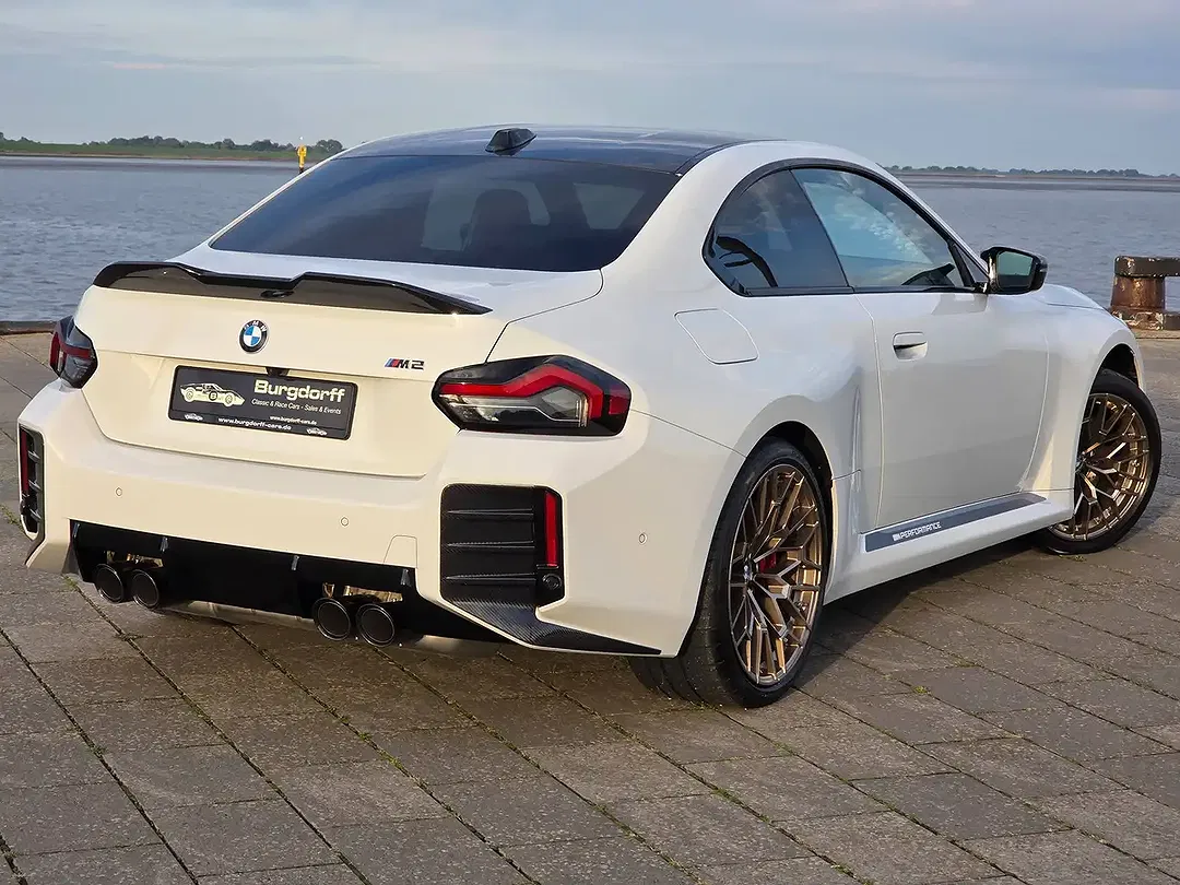BMW M2 - Thumbnail 3