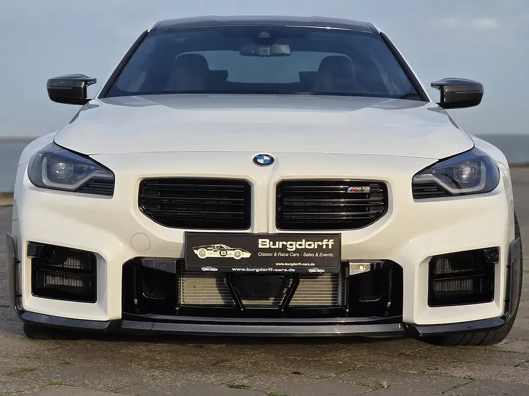 BMW M2 - Thumbnail 4