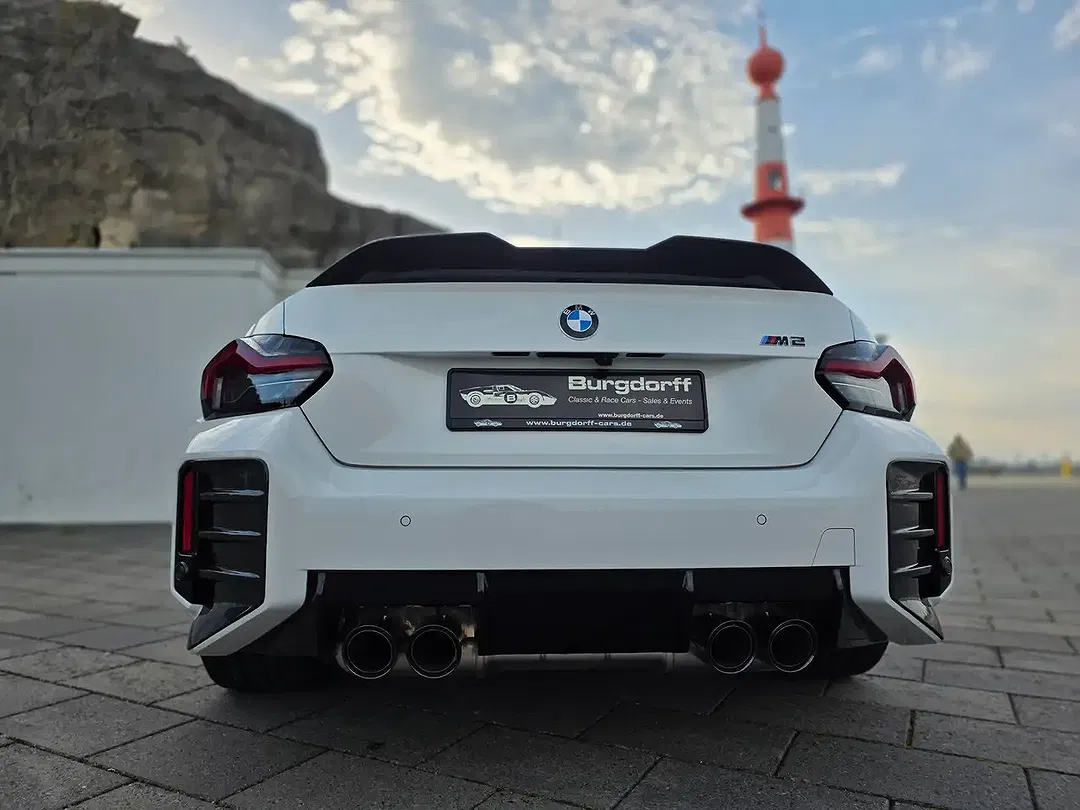 BMW M2 - Thumbnail 9