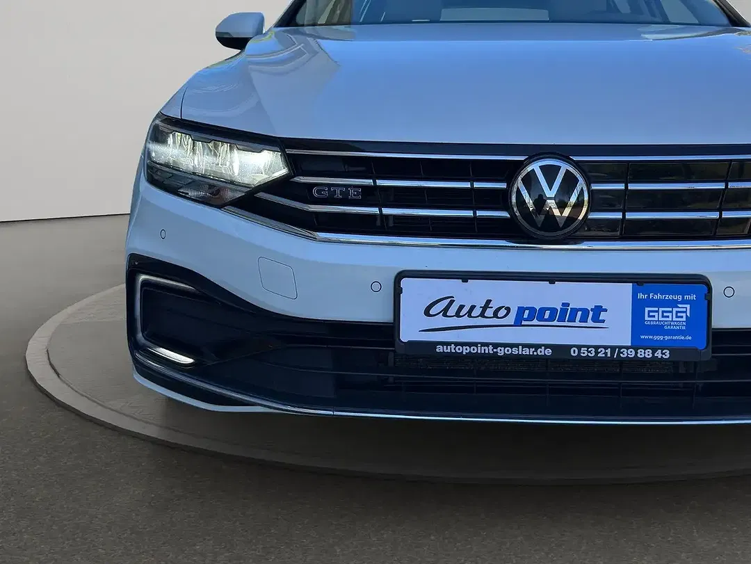 Volkswagen Passat Variant - Thumbnail 11