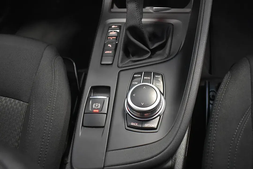 BMW X1 - Thumbnail 12