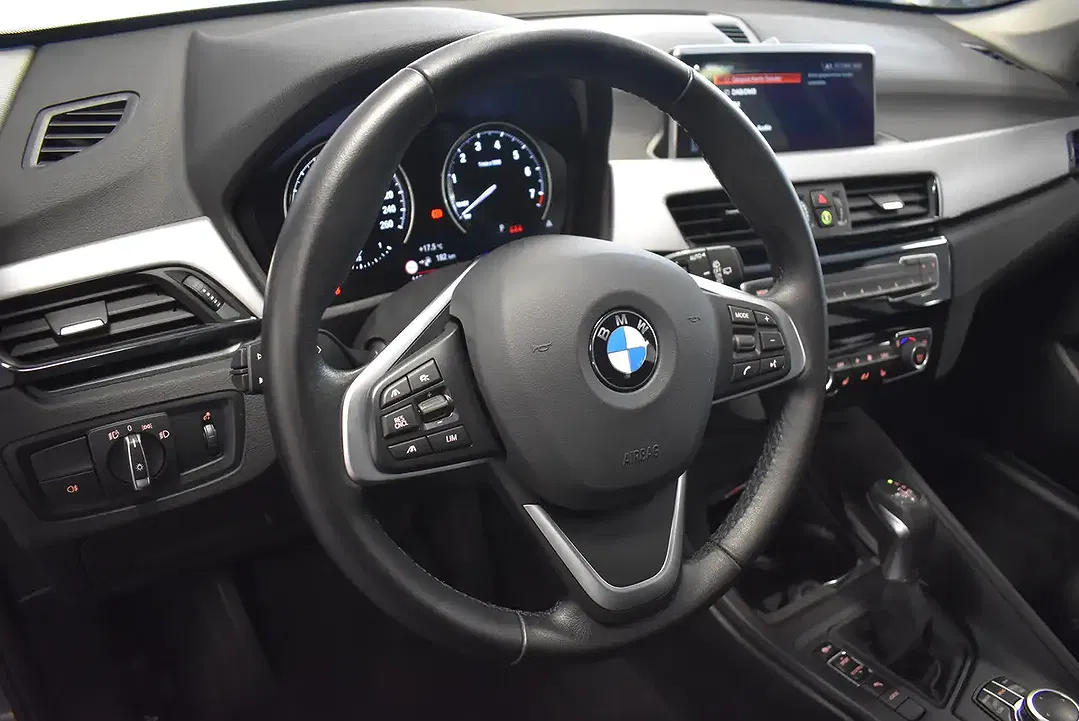 BMW X1 - Thumbnail 13