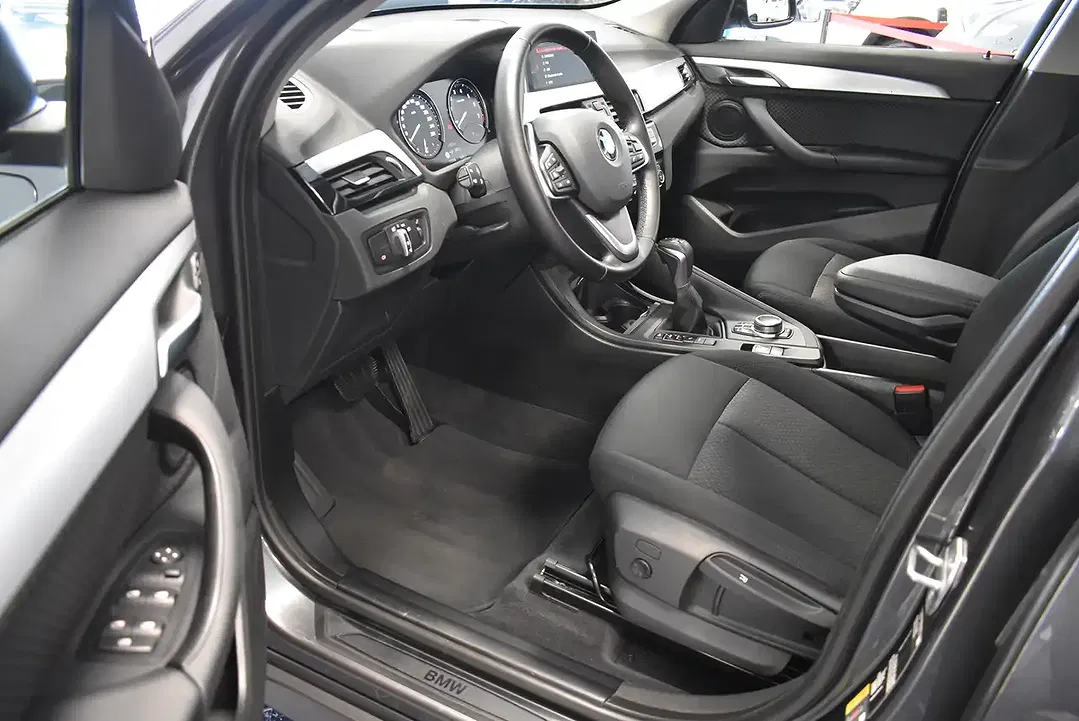 BMW X1 - Thumbnail 6