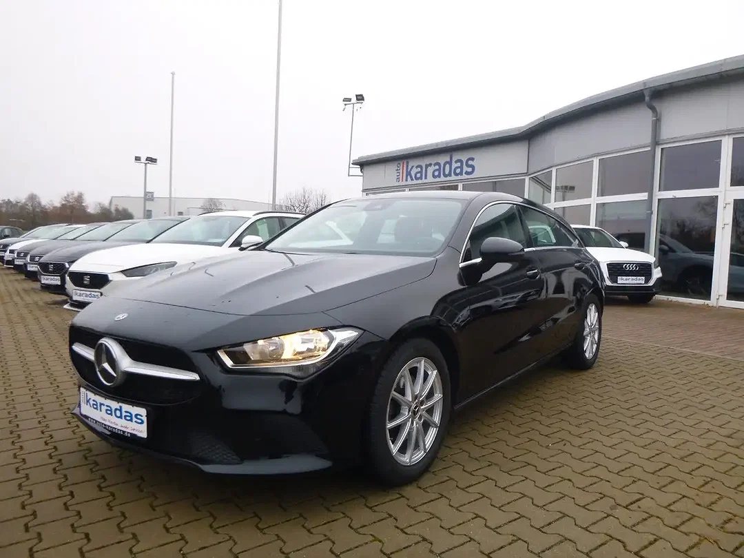 Mercedes-Benz CLA 180 - Afbeelding 1