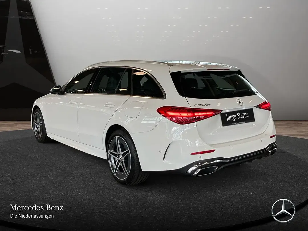 Mercedes-Benz C 300 - Thumbnail 9