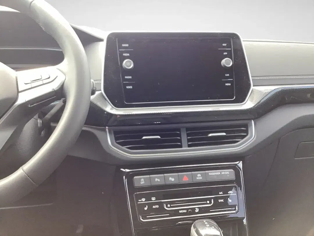 Volkswagen T-Cross - Thumbnail 9