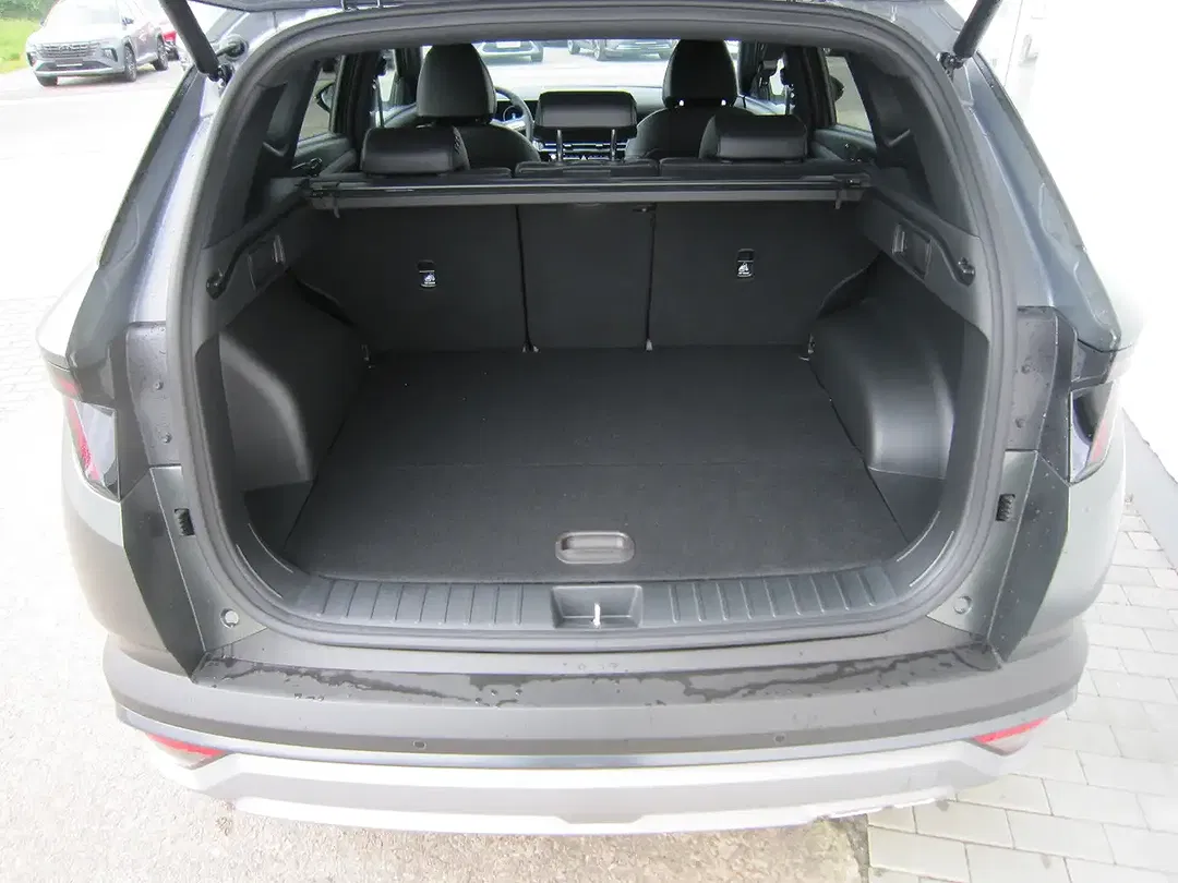 Hyundai TUCSON - Thumbnail 8