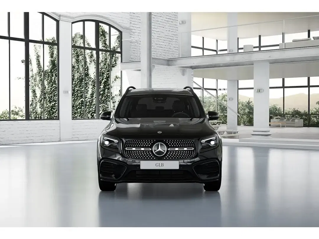 Mercedes-Benz GLB 250 - Thumbnail 4