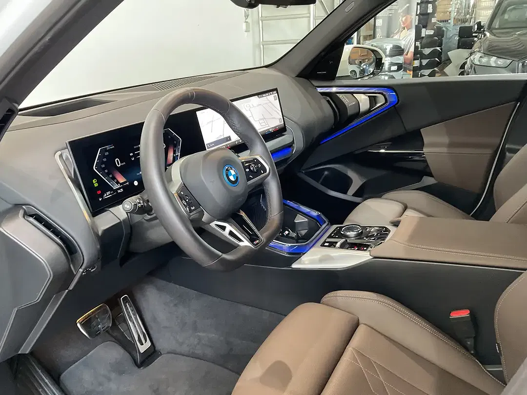 BMW X3 - Thumbnail 6