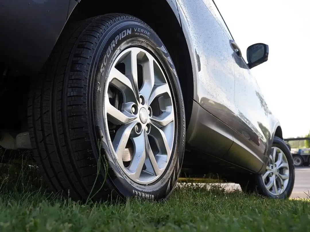 Land Rover Discovery - Thumbnail 5