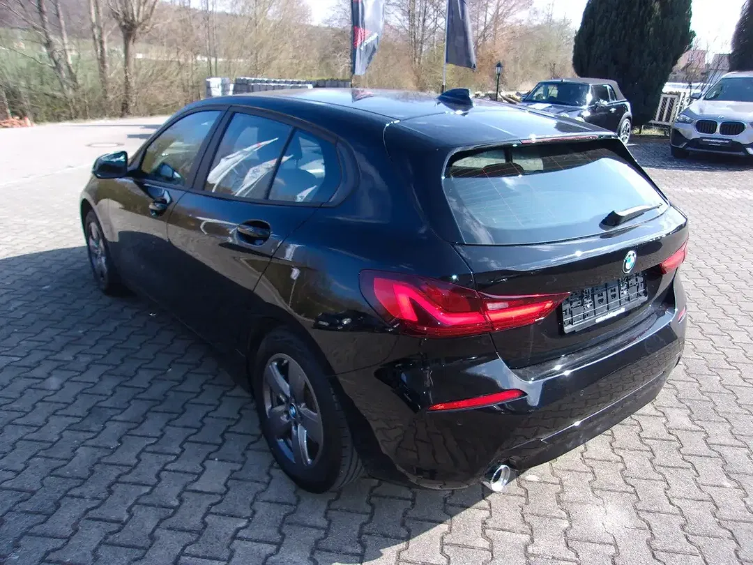 BMW 118 - Thumbnail 3
