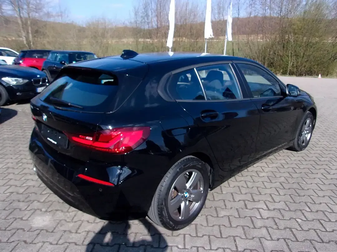 BMW 118 - Thumbnail 4