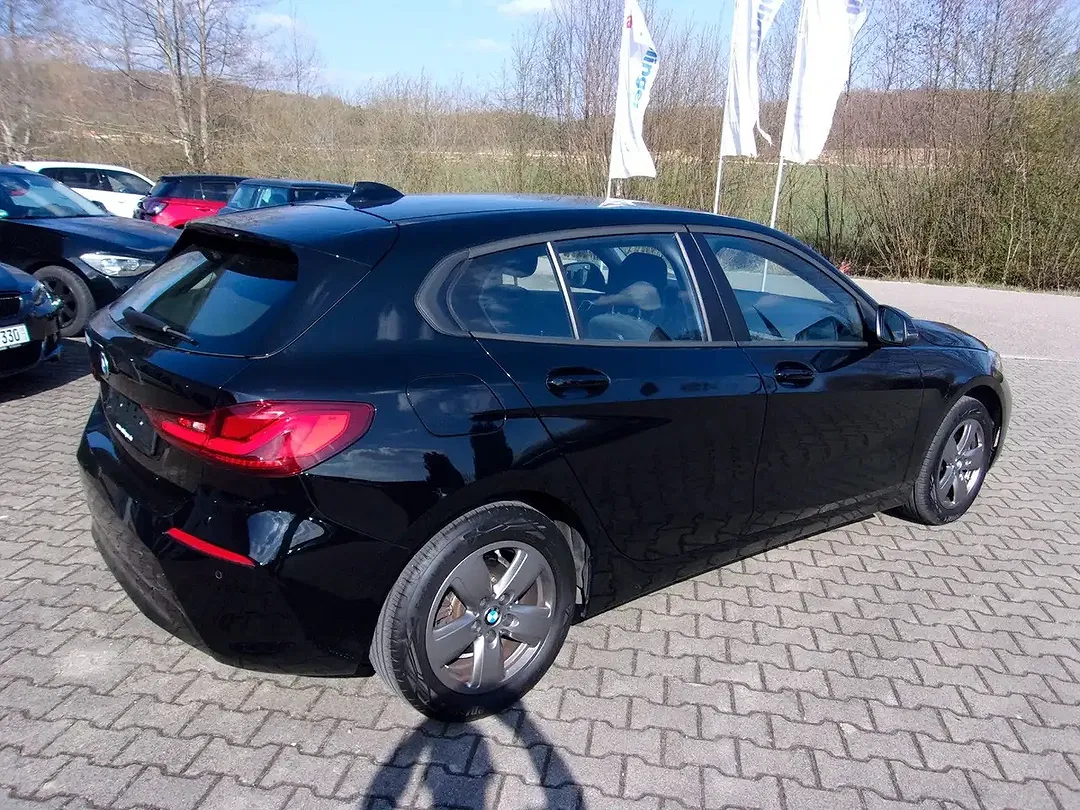 BMW 118 - Thumbnail 5